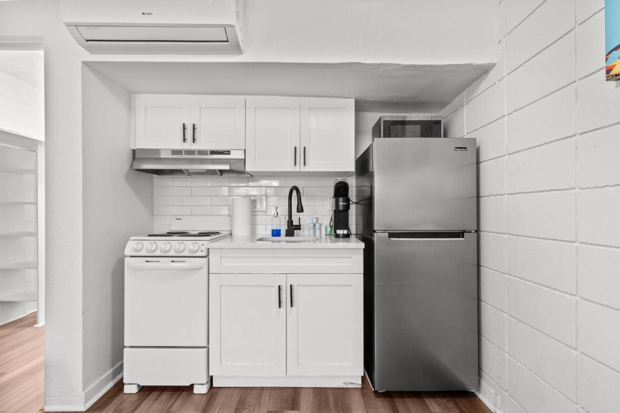 Modern Downtown St Petersburg Studio Pet-Friendly Affordable! Dış mekan fotoğraf